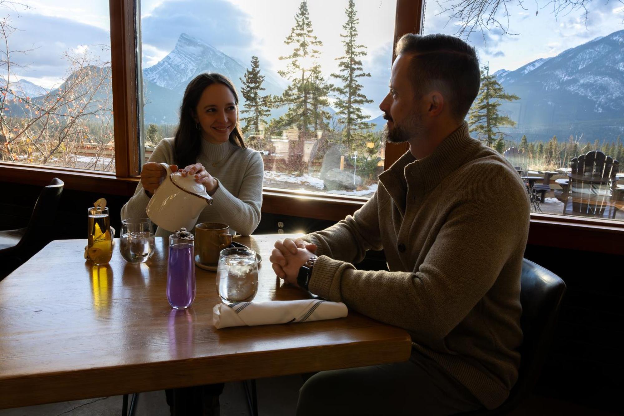 The Juniper Hotel & Bistro Banff Zewnętrze zdjęcie