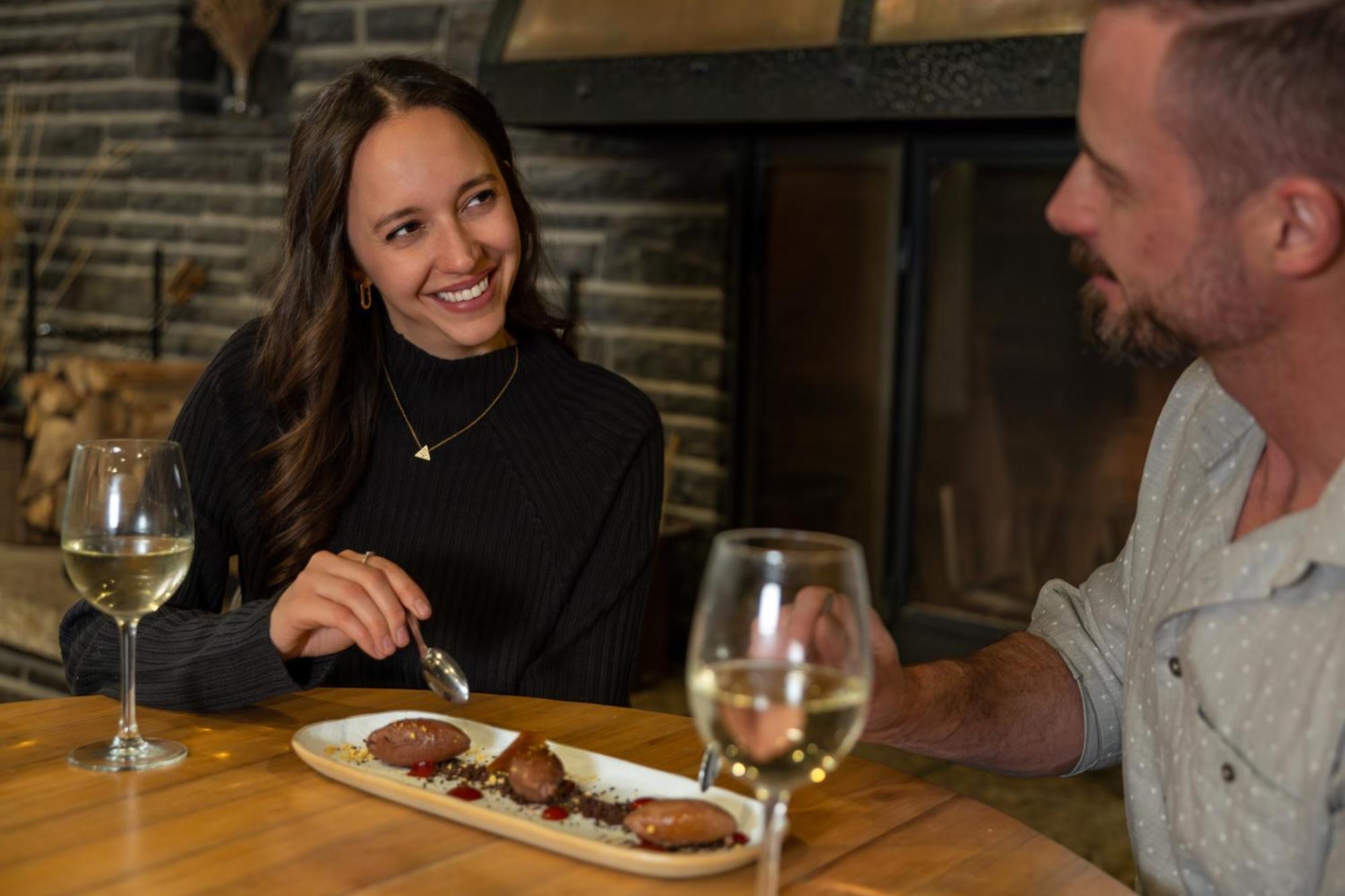 The Juniper Hotel & Bistro Banff Zewnętrze zdjęcie